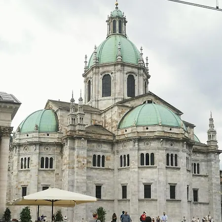 Da Ivan 아파트 코모